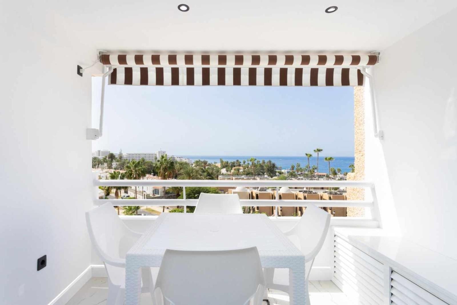 Lujo Borinquen 403 Vista Al Mar Διαμέρισμα Playa Feñabe Εξωτερικό φωτογραφία